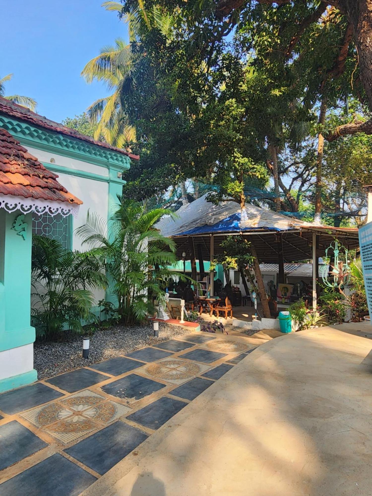 Casa Happy Dervish, 2Mins Away From The Beach Anjuna Bagian luar foto